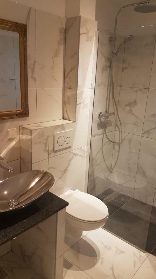 Seahouse H.A.W.K. Apartment Pisak Luaran gambar