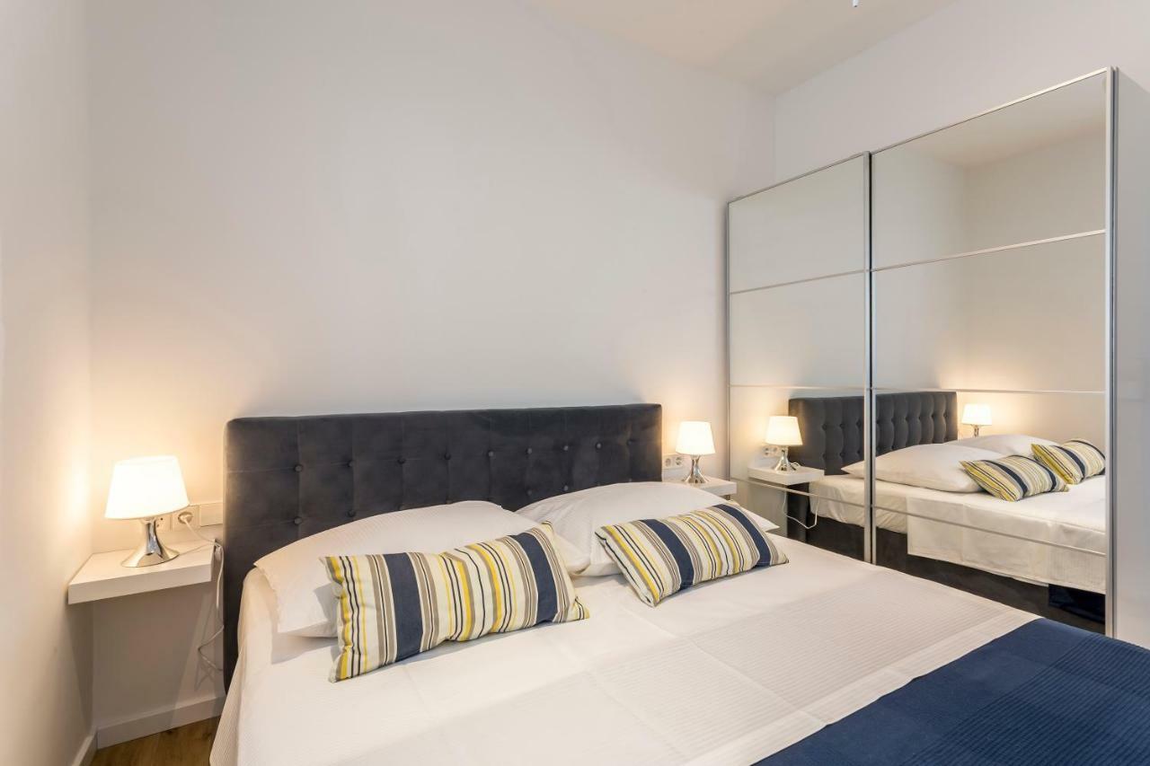 Seahouse H.A.W.K. Apartment Pisak Luaran gambar